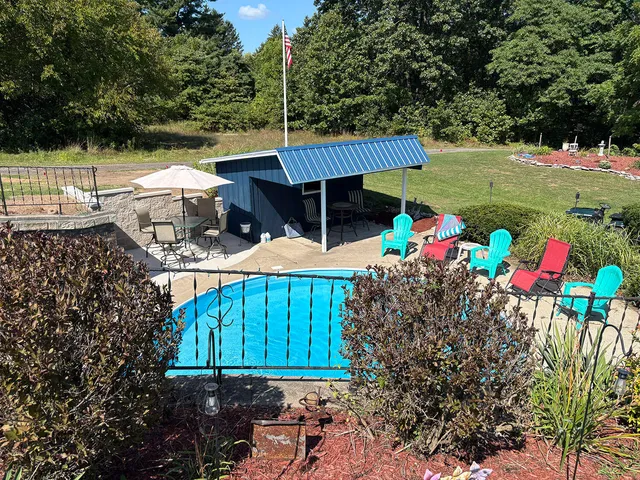 $429,900 | 26640 Dutch Settlement Street, Dowagiac, MI 49047