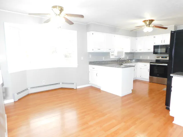 $429,900 | 26640 Dutch Settlement Street, Dowagiac, MI 49047