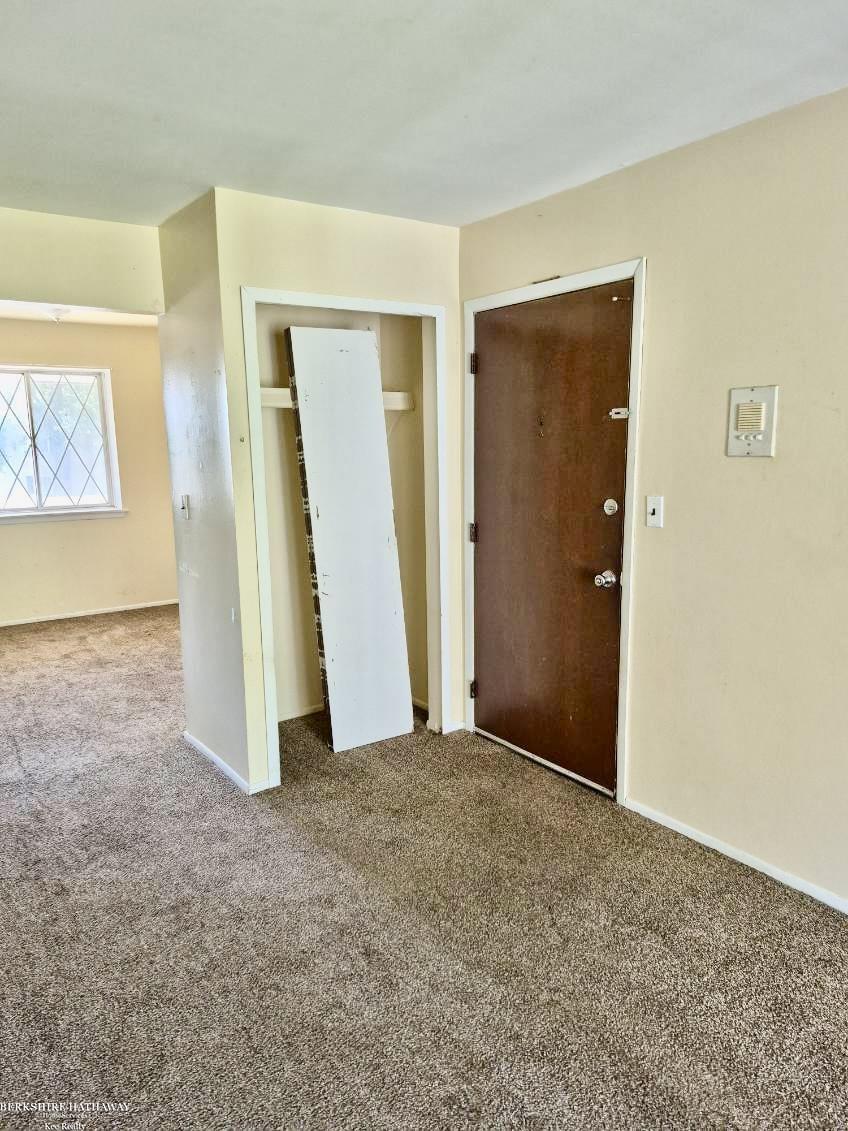 29241 Hayes Road, Unit 71 Warren, MI 48088 - Photo 12 of 23
