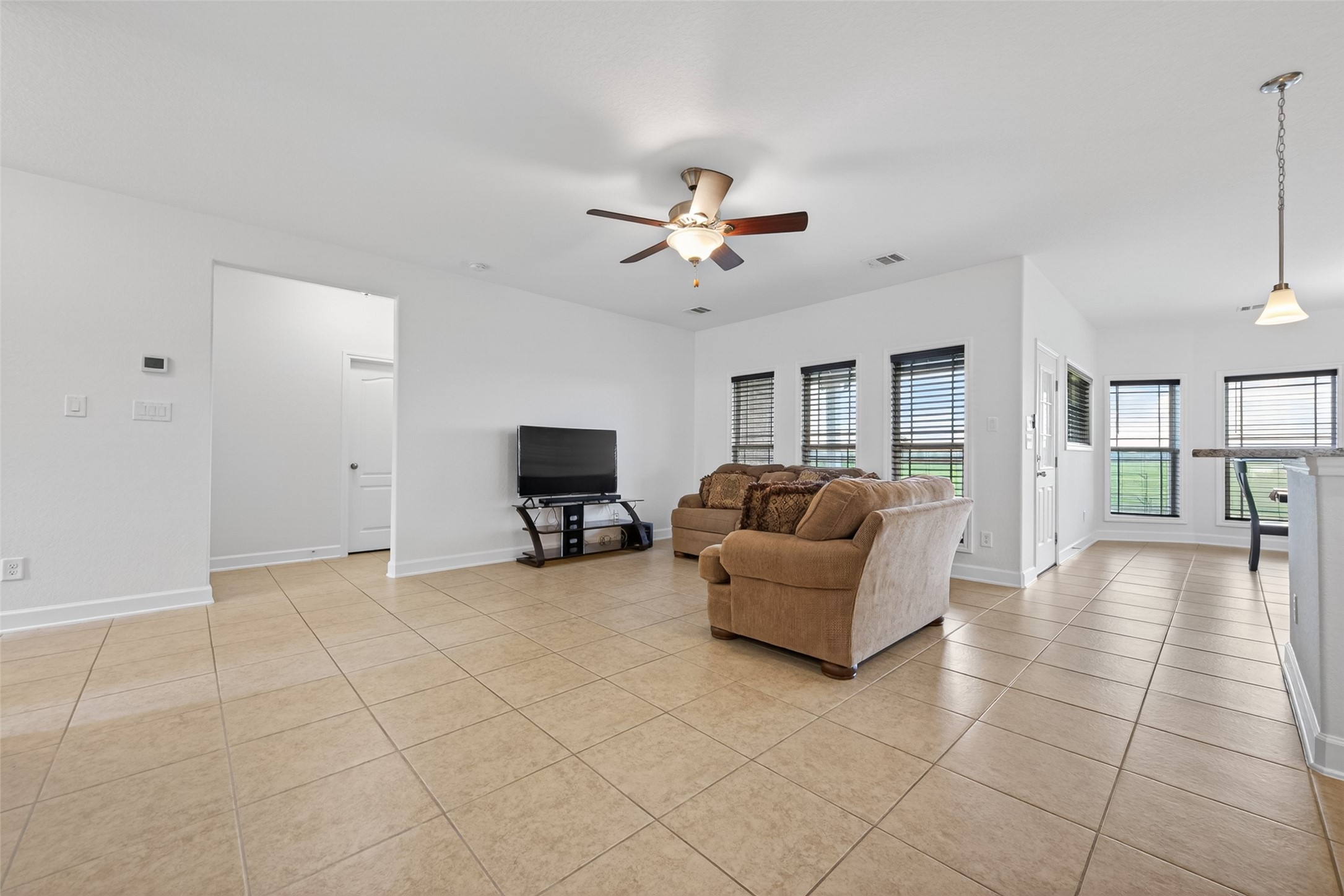 13506 Moody Road Needville, TX 77461 - Photo 9 of 36 Living Room