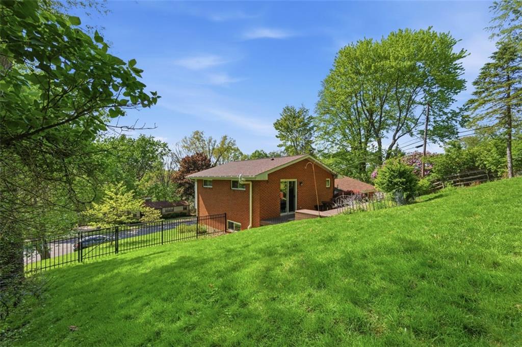 4 Thornridge Road Pittsburgh, PA 15202 - Photo 33 of 38