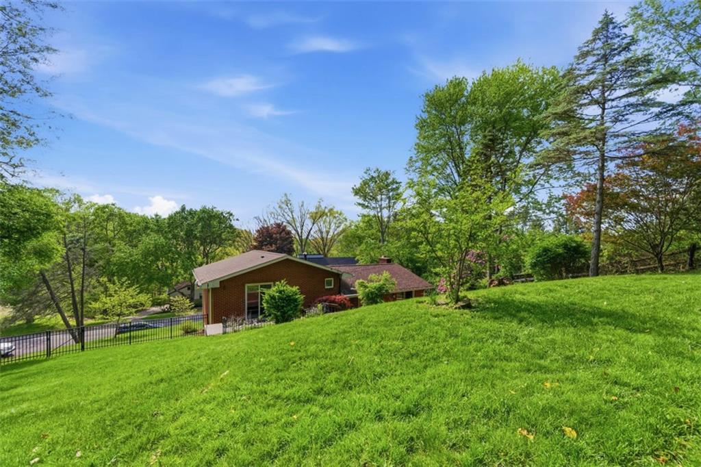 4 Thornridge Road Pittsburgh, PA 15202 - Photo 35 of 38