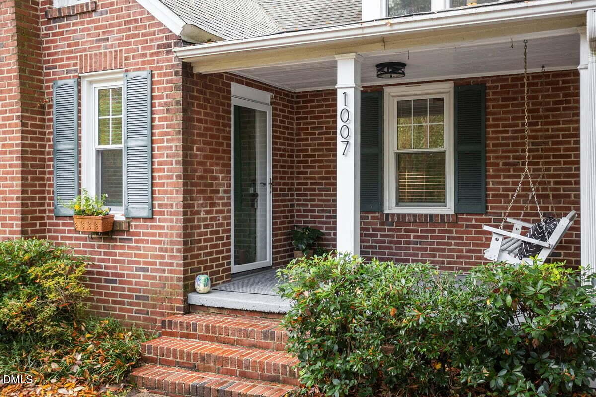 1007 Arnette Avenue Durham, NC 27707 - Photo 3 of 44 1007 Arnette Ave 23522923_08