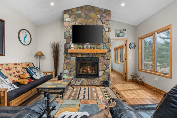 $799,900 | S469 Warbler Court, La Valle, WI 53941