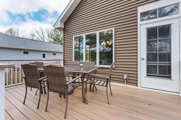 $799,900 | S469 Warbler Court, La Valle, WI 53941