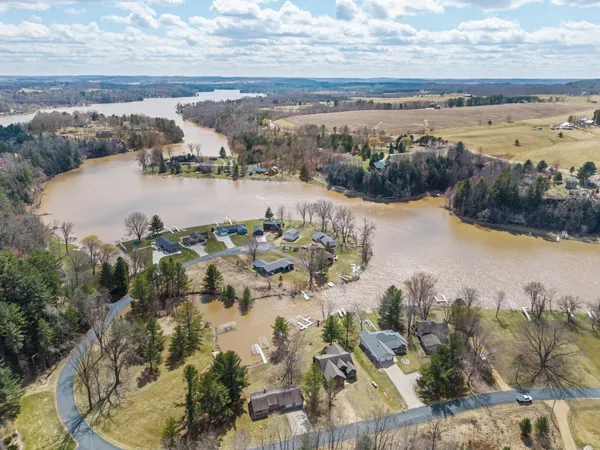 $799,900 | S469 Warbler Court, La Valle, WI 53941