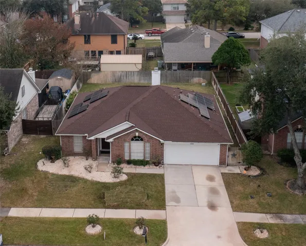 $2,100 | 806 North Willow Drive, Houston, TX 77073