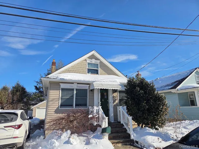 $619,000 | 5 Milton Street, Hicksville, NY 11801