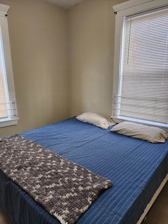 $2,000 | 141 Franklin Street, Unit 2, Lynn, MA 01902