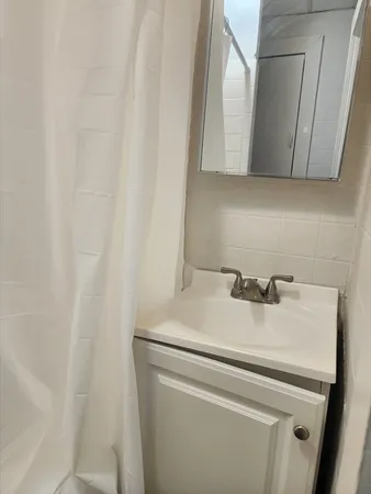 $2,000 | 141 Franklin Street, Unit 2, Lynn, MA 01902