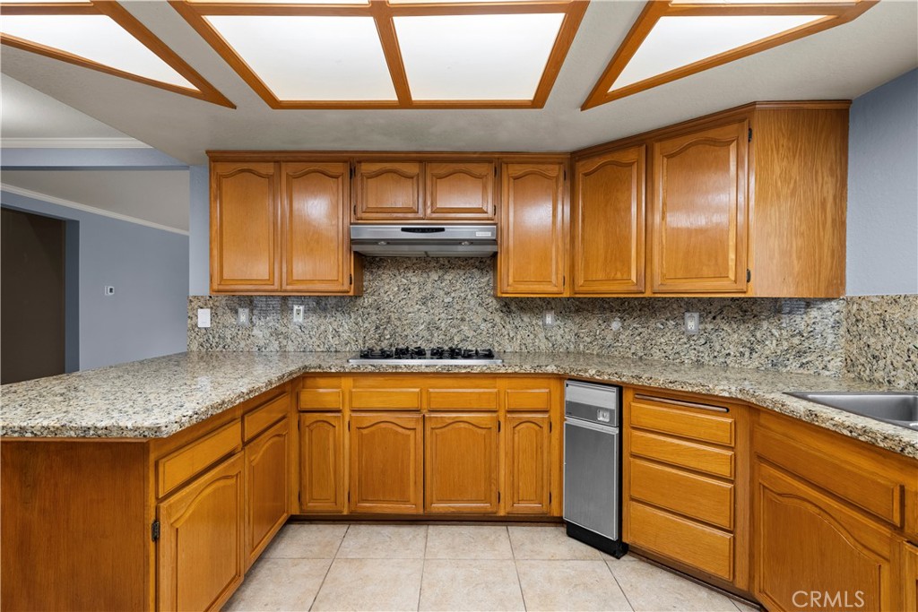 1931 Augusta Court Oxnard, CA 93036 - Photo 11 of 40