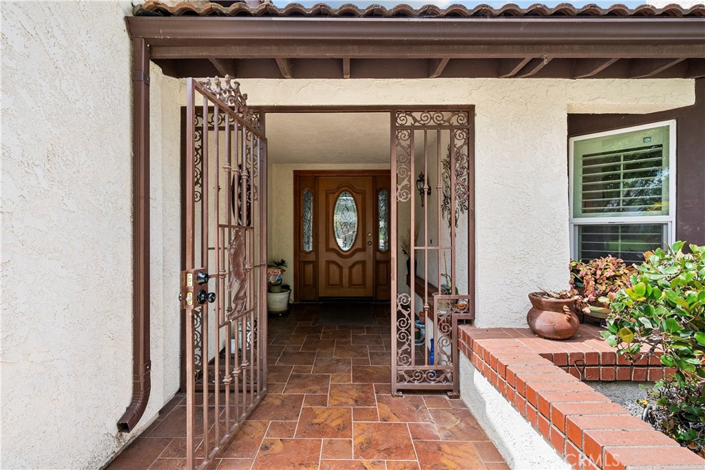 1931 Augusta Court Oxnard, CA 93036 - Photo 3 of 40