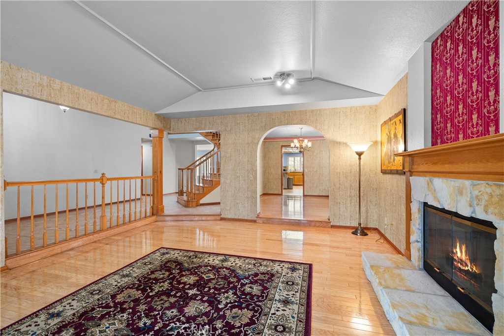 1931 Augusta Court Oxnard, CA 93036 - Photo 7 of 40