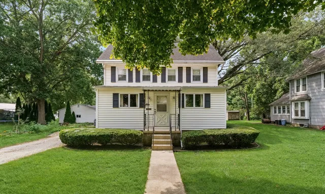 $167,000 | 405 West Chestnut Street, Fairbury, IL 61739