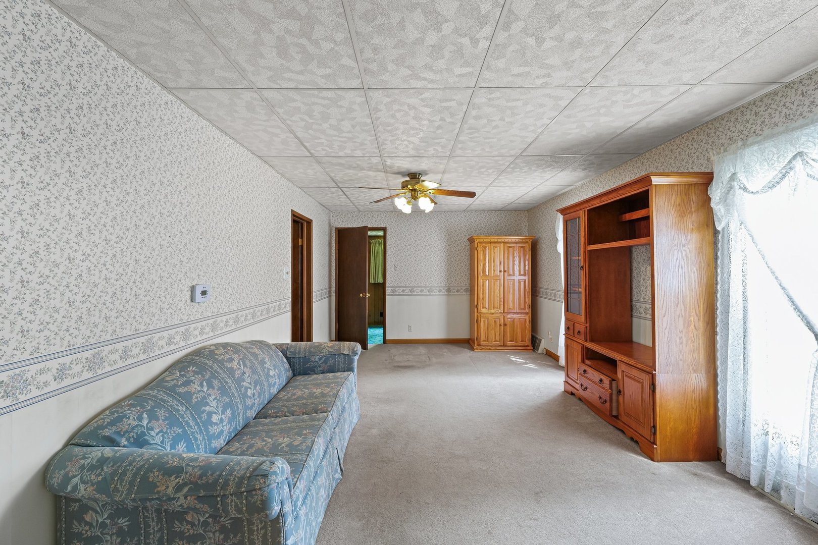 405 West Chestnut Street Fairbury, IL 61739 - Photo 9 of 40