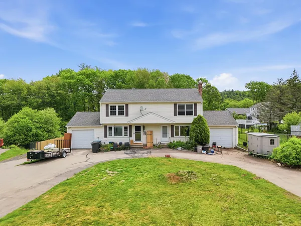 $324,900 | 13 Sunnyside Lane, Unit R, Derry, NH 03038