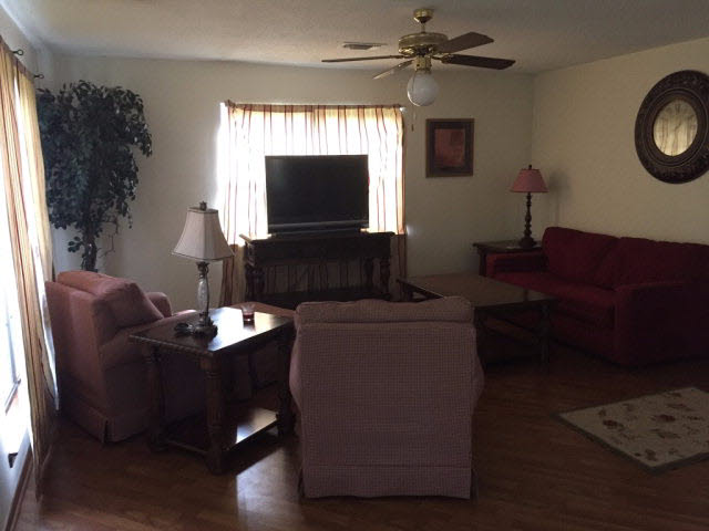 531 West Rose Avenue Foley, AL 36535 - Photo 11 of 13 Living area