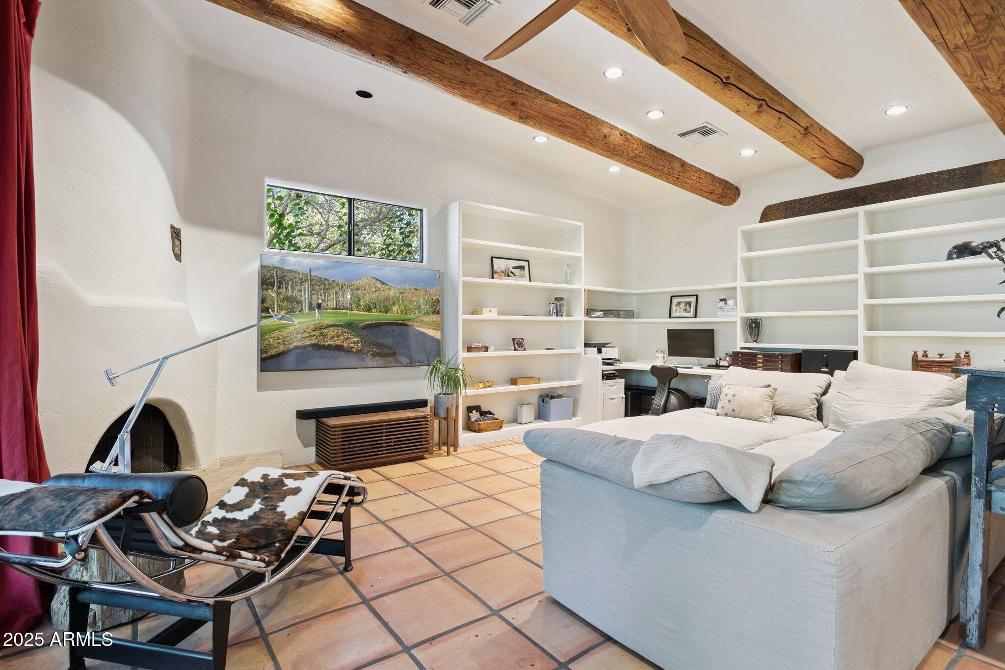 7005 East Jackrabbit Road Paradise Valley, AZ 85253 - Photo 12 of 61 a living room with furniture