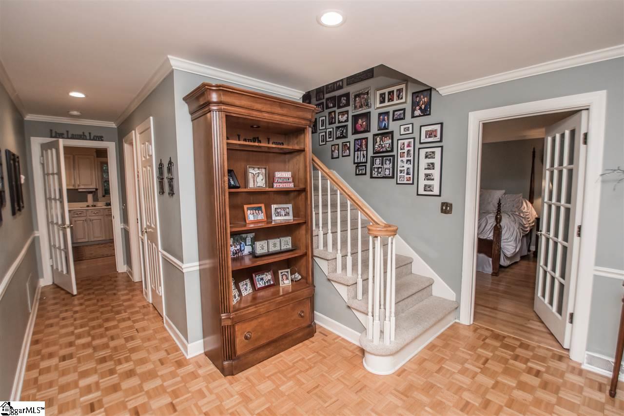 102 Sun Meadow Road Greer, SC 29650 - Photo 2 of 33 Gallery Image 2
