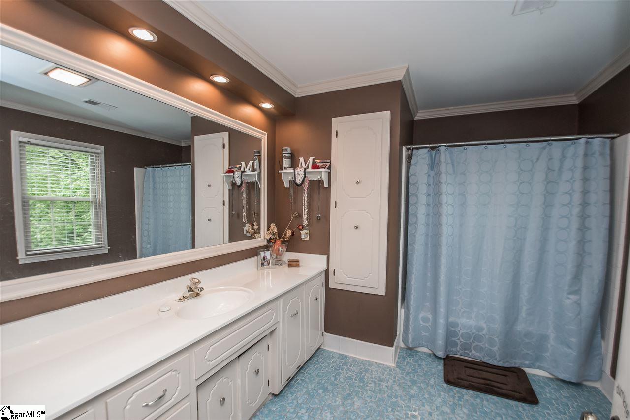 102 Sun Meadow Road Greer, SC 29650 - Photo 22 of 33 Gallery Image 22