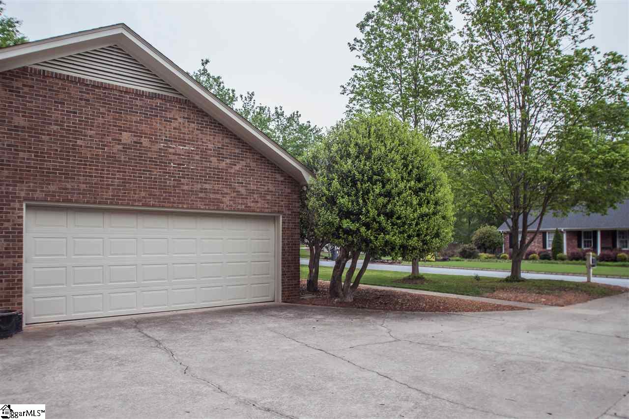 102 Sun Meadow Road Greer, SC 29650 - Photo 27 of 33 Gallery Image 27