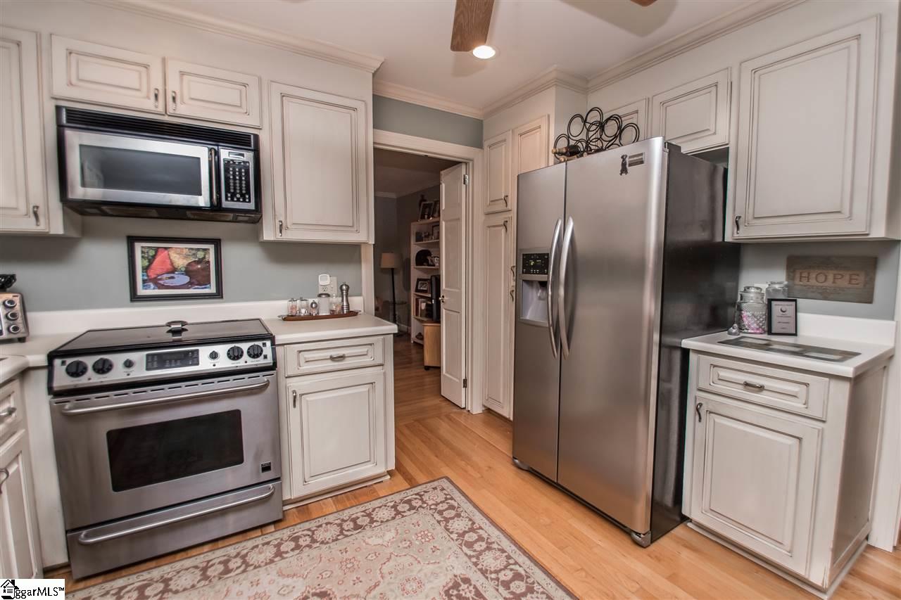 102 Sun Meadow Road Greer, SC 29650 - Photo 9 of 33 Gallery Image 9