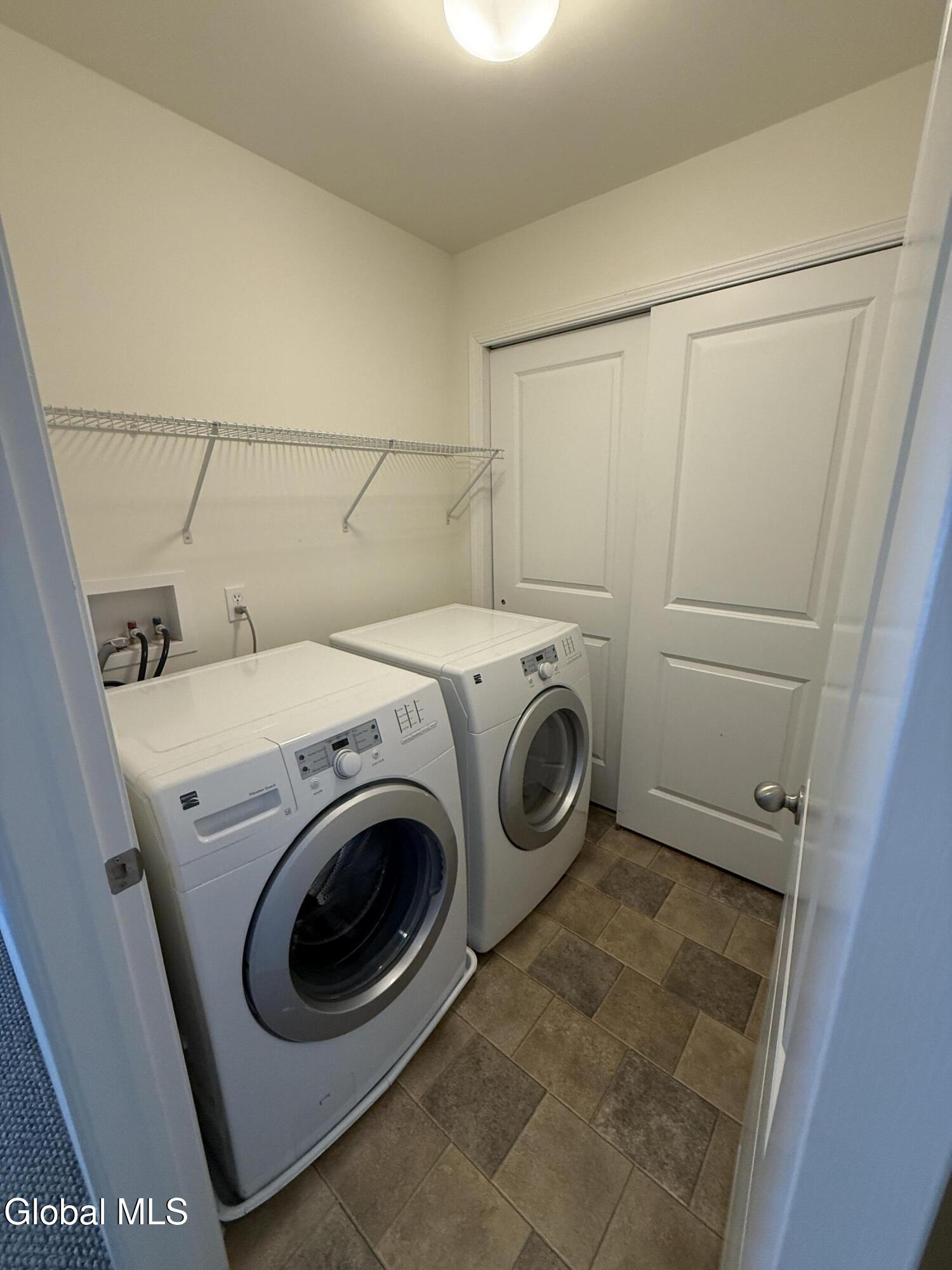 802 Royale Court North Greenbush, NY 12180 - Photo 17 of 30 IMG_5519