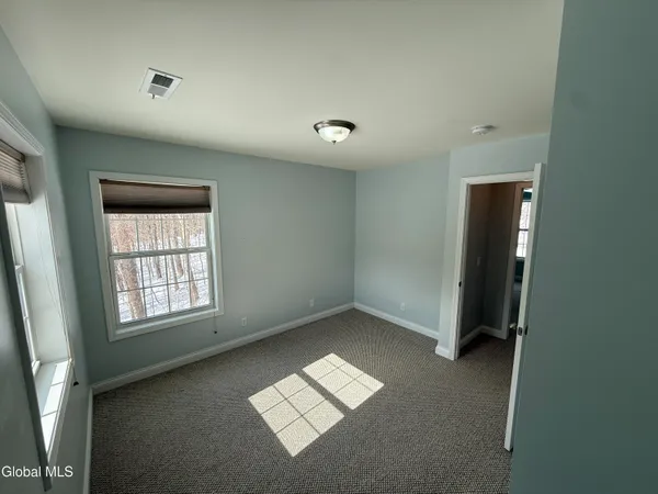 $345,000 | 802 Royale Court, North Greenbush, NY 12180