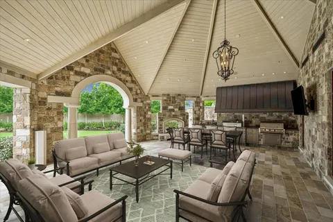 $3,950,000 | 1 Gage Court, Houston, TX 77024