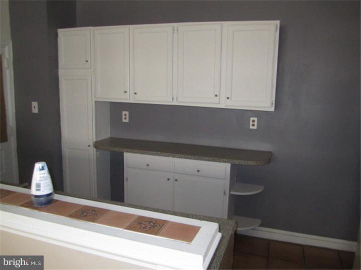 7611 Parkview Road Upper Darby, PA 19082 - Photo 4 of 8
