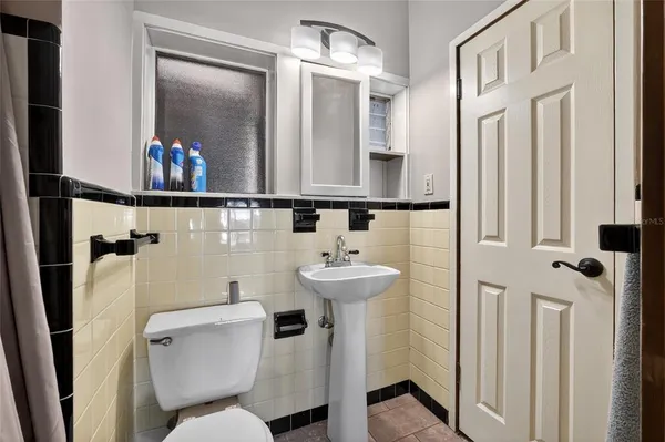 $299,900 | 1630 Riverside Drive, Daytona Beach, FL 32117