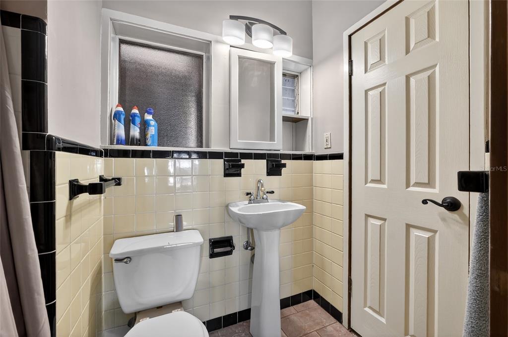 1630 Riverside Drive Daytona Beach, FL 32117 - Photo 29 of 64