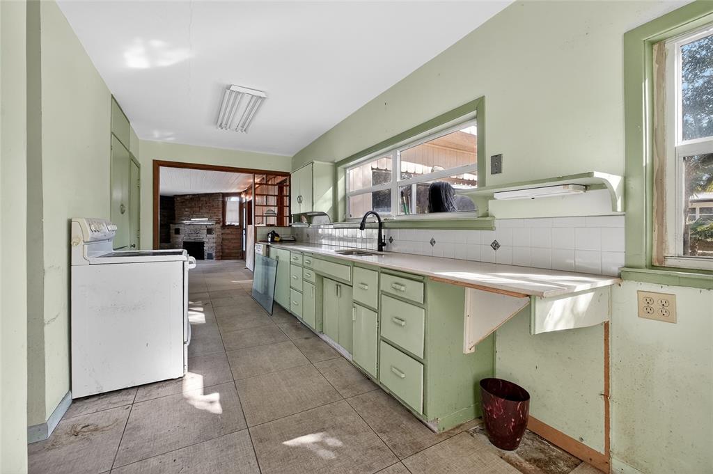 1630 Riverside Drive Daytona Beach, FL 32117 - Photo 32 of 64