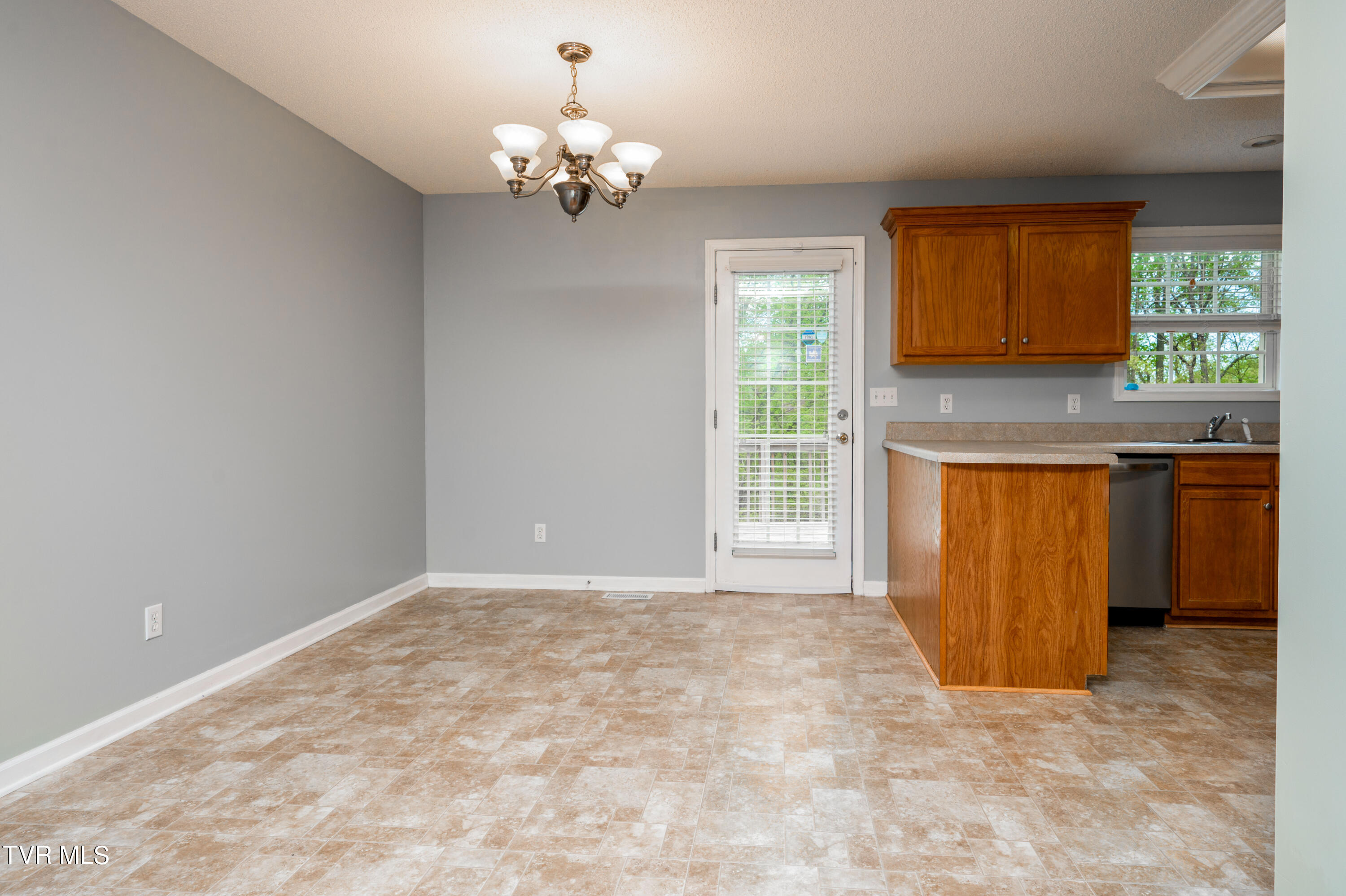 5622 Orebank Road Kingsport, TN 37664 - Photo 7 of 41 Orebank-6