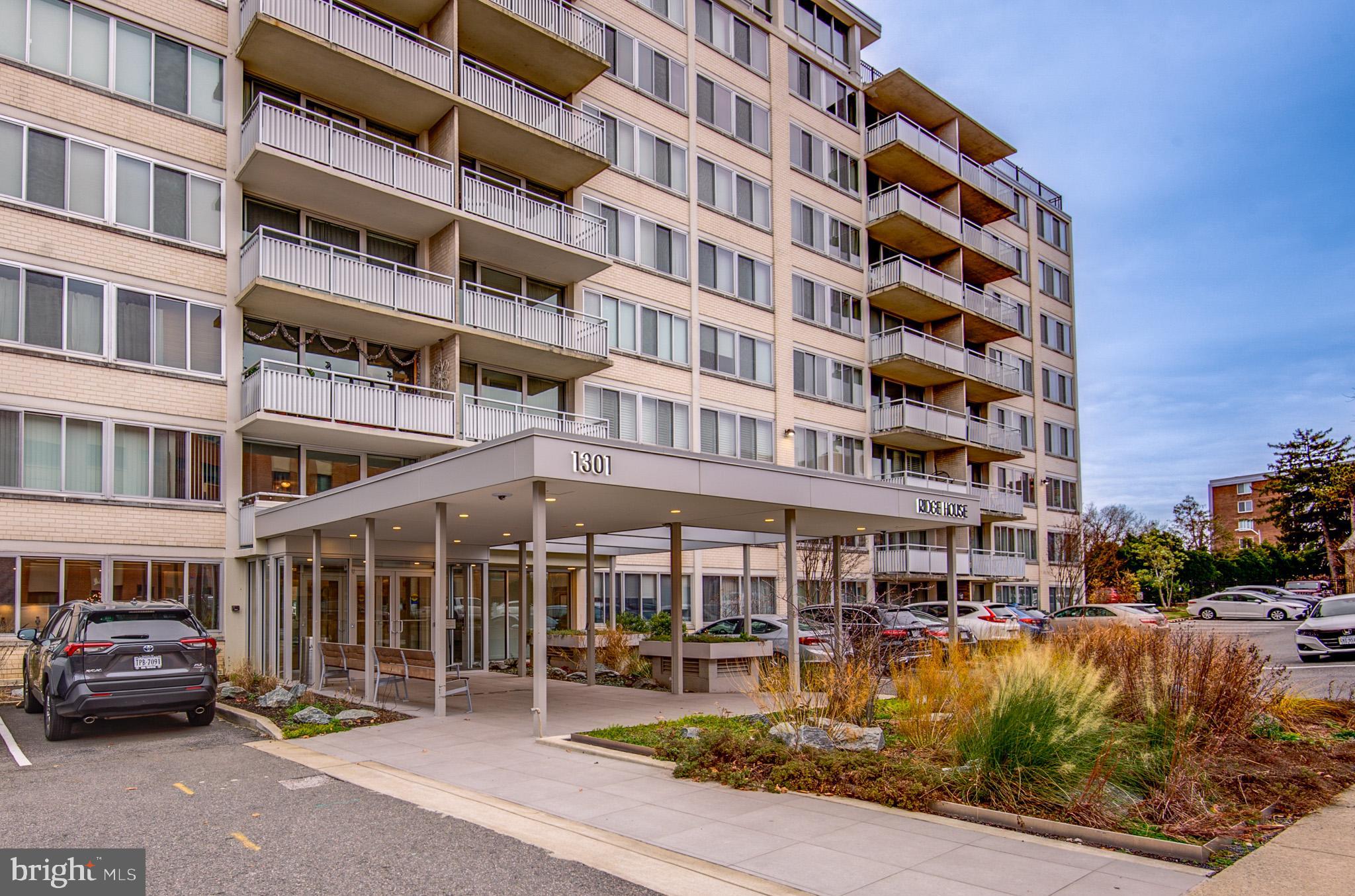 1301 South Arlington Ridge Road, Unit 310 Arlington, VA 22202 - Photo 1 of 32 Gallery Image 1