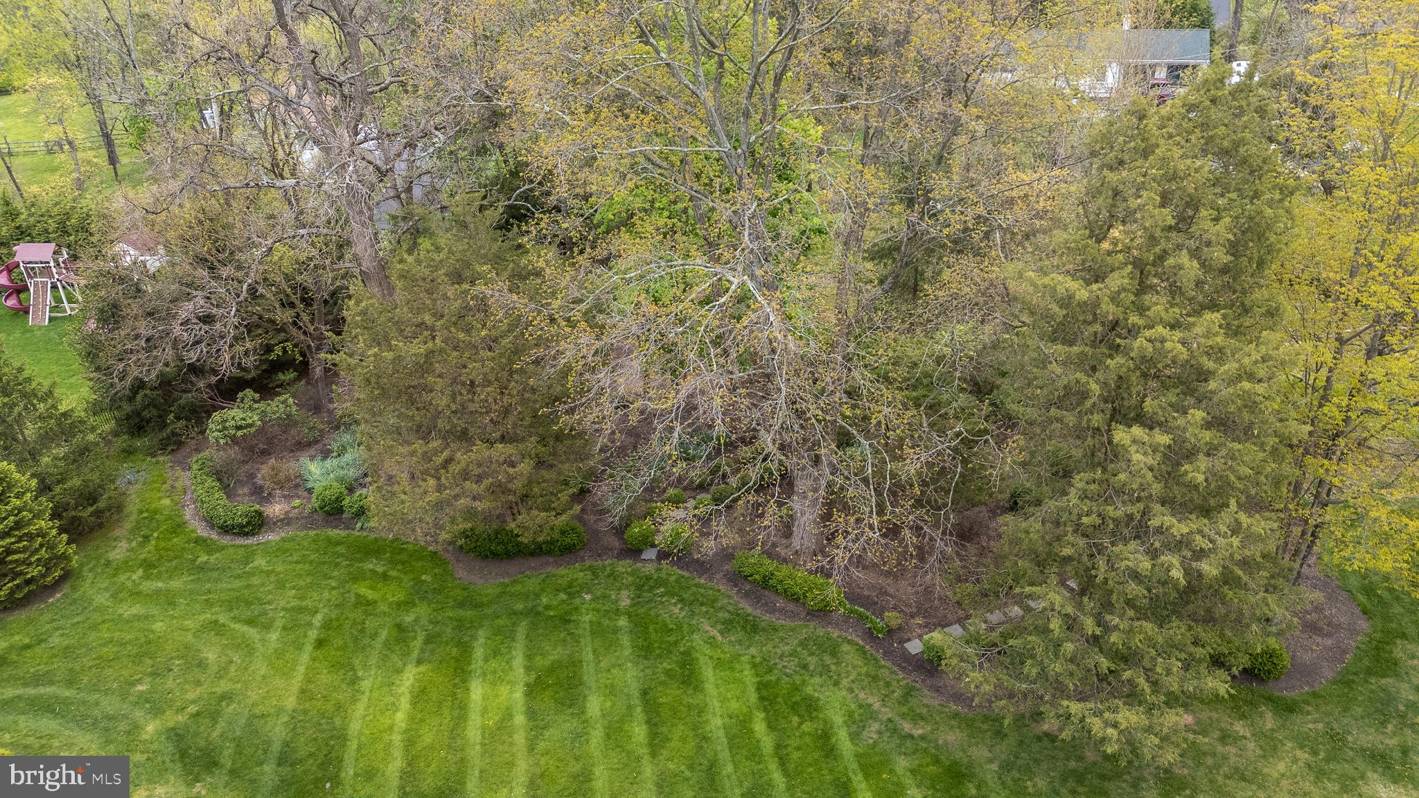 2517 Lockleigh Road Jamison, PA 18929 - Photo 71 of 72 Park-like Backyard