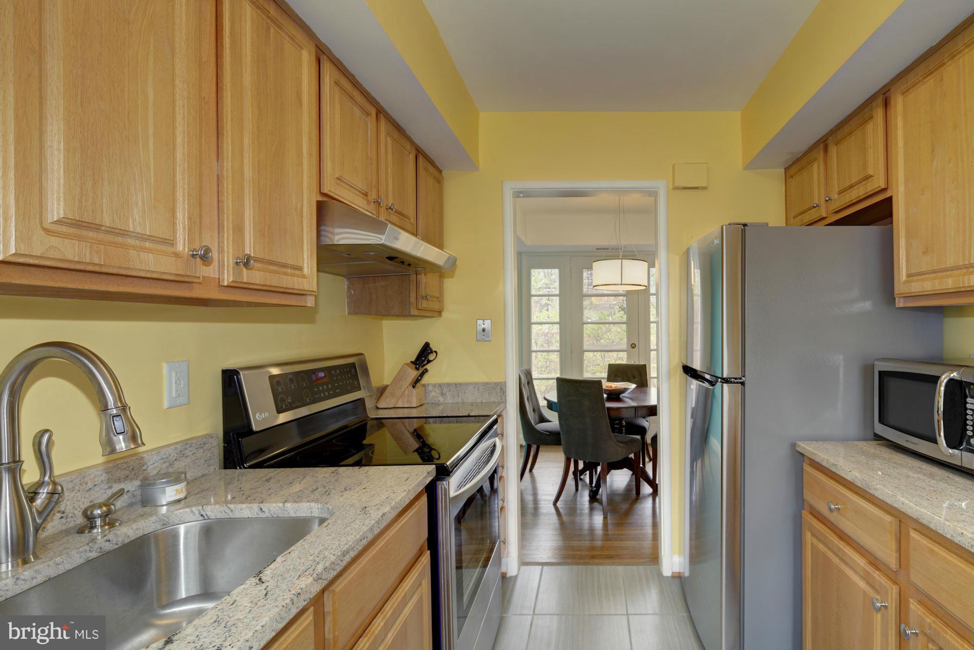 8627 Geren Road, Unit 294 Silver Spring, MD 20901 - Photo 11 of 26 Kitchen