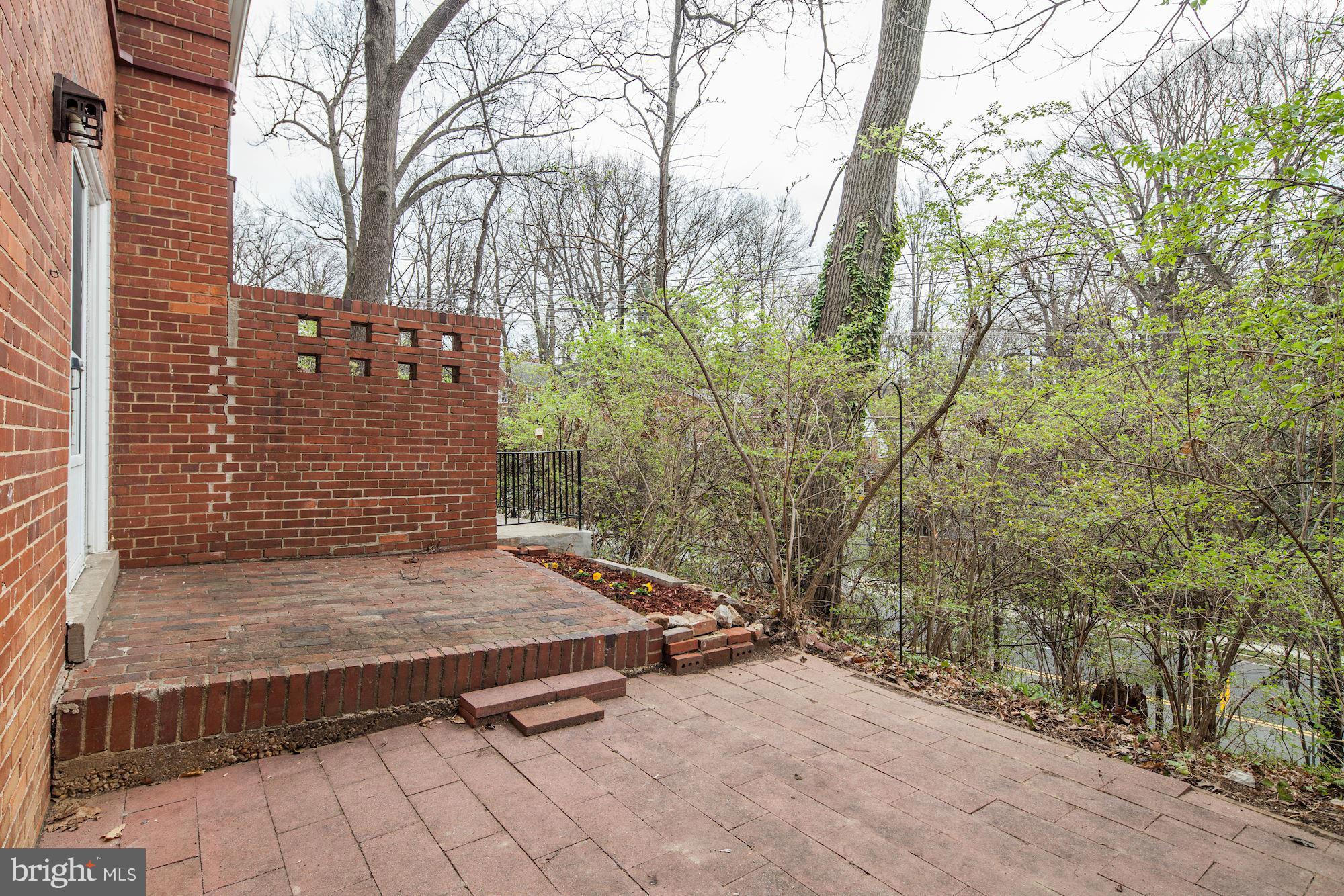 8627 Geren Road, Unit 294 Silver Spring, MD 20901 - Photo 19 of 26 Exterior (Rear)