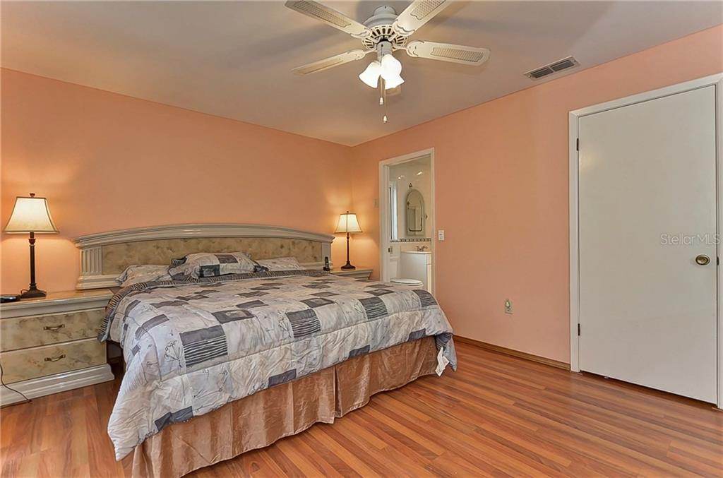 9746 Shamokin Lane Port Richey, FL 34668 - Photo 10 of 24 Gallery Image 10
