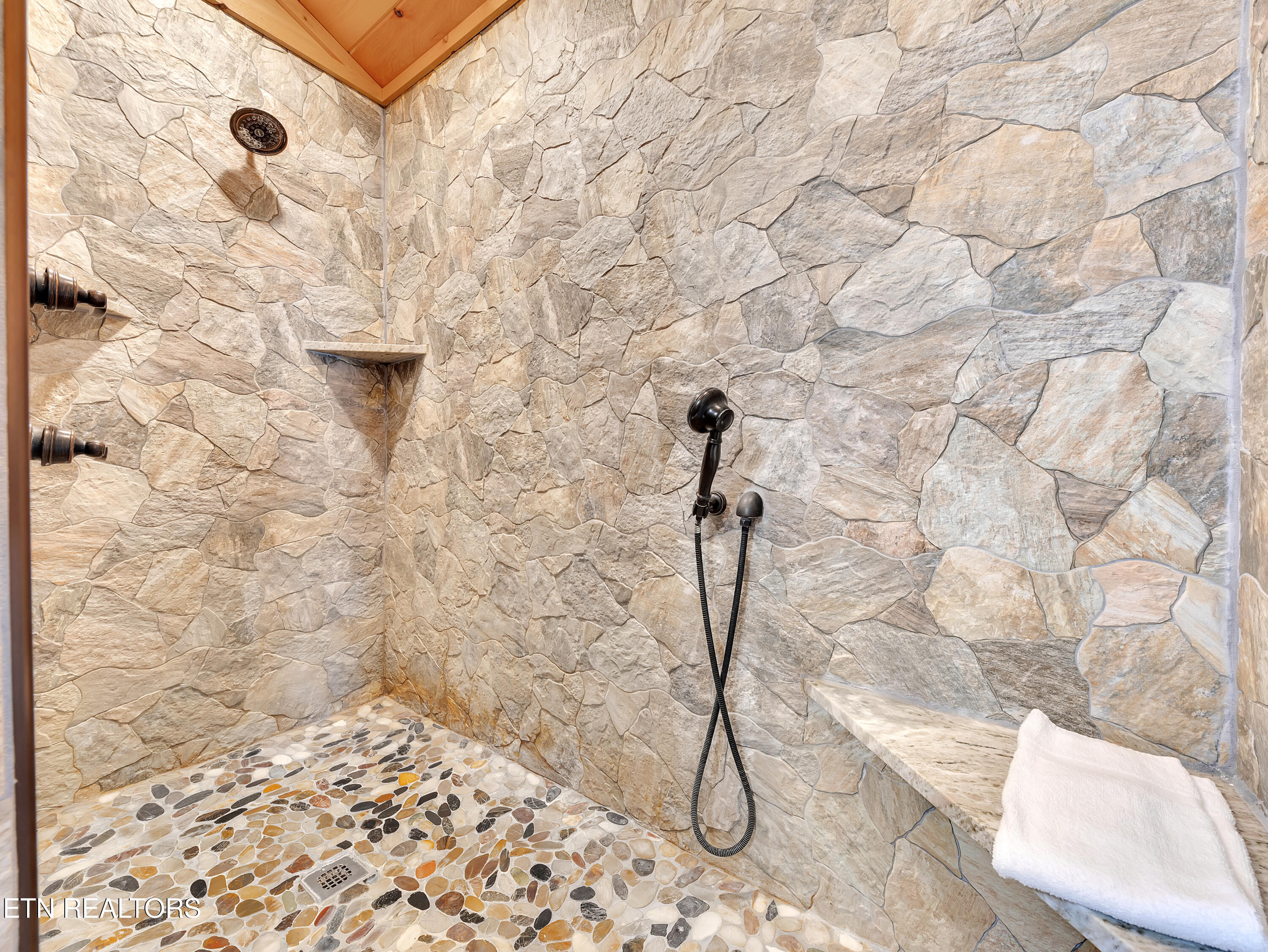 1876 Billard Way Sevierville, TN 37876 - Photo 35 of 44 23_39