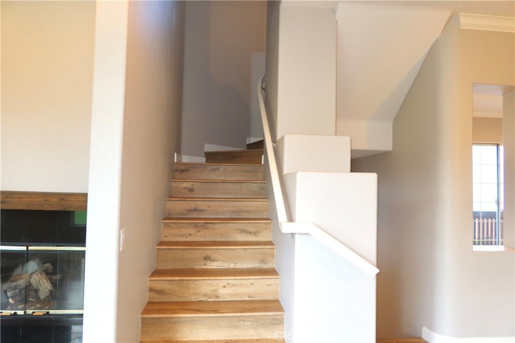 2827 Player Tustin, CA 92782 - Photo 31 of 42 a view of entryway