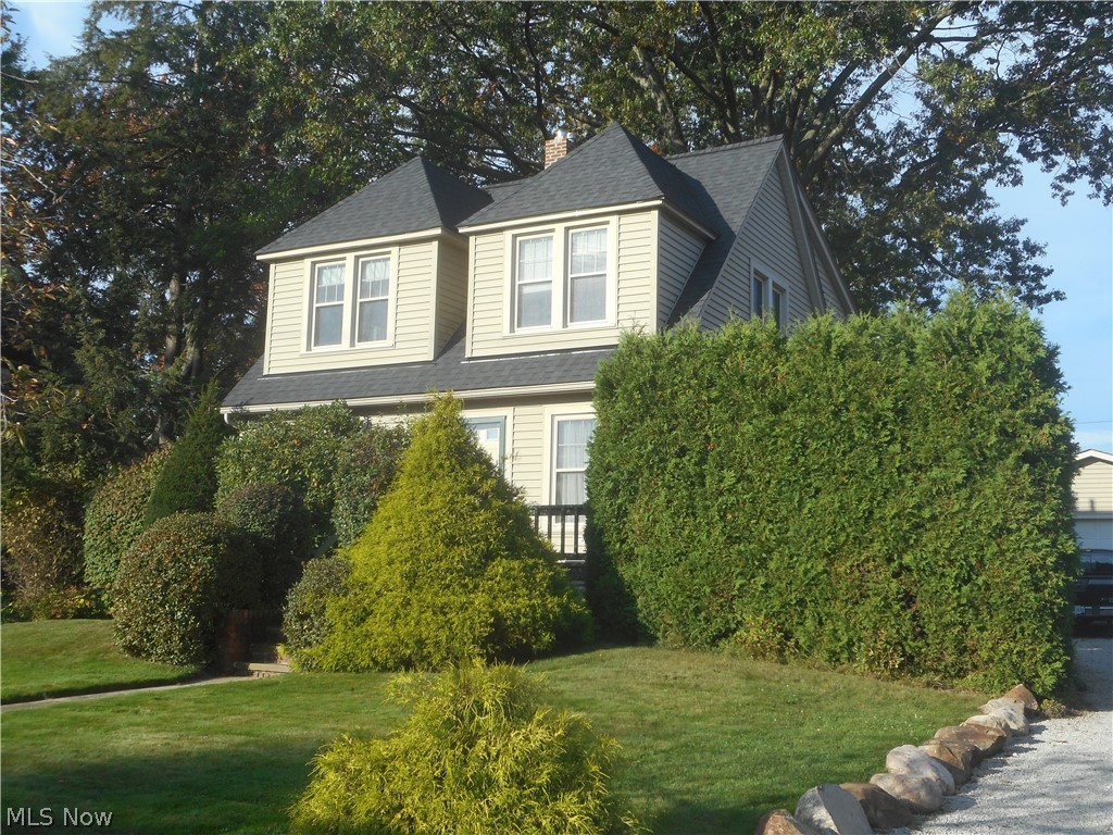 1464 Wilmar Road Cleveland, OH 44121 - Photo 1 of 15 Gallery Image 1