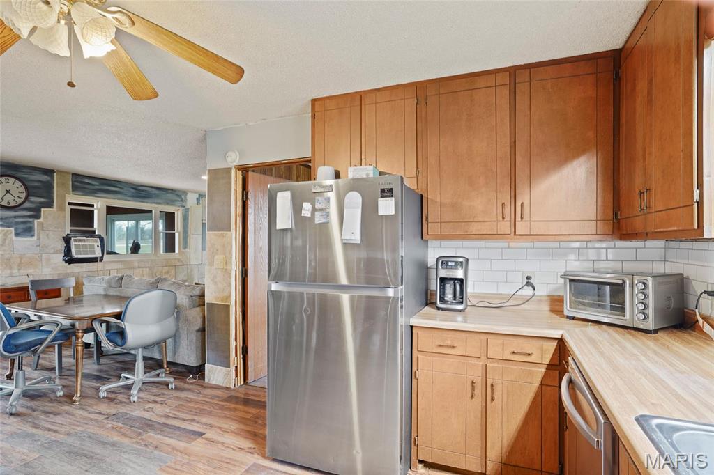 23425 North Everett Carr Road Clark, MO 65243 - Photo 16 of 35