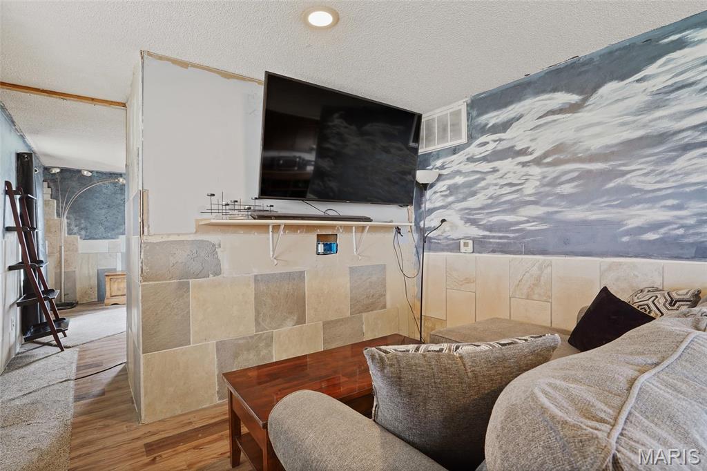 23425 North Everett Carr Road Clark, MO 65243 - Photo 22 of 35