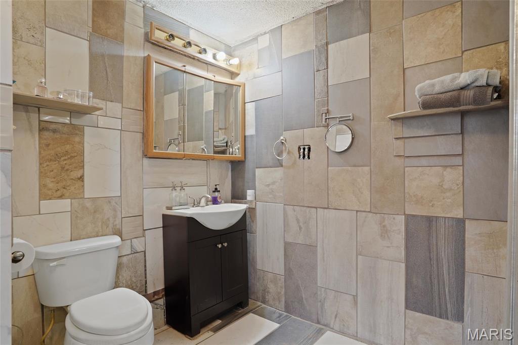 23425 North Everett Carr Road Clark, MO 65243 - Photo 30 of 35