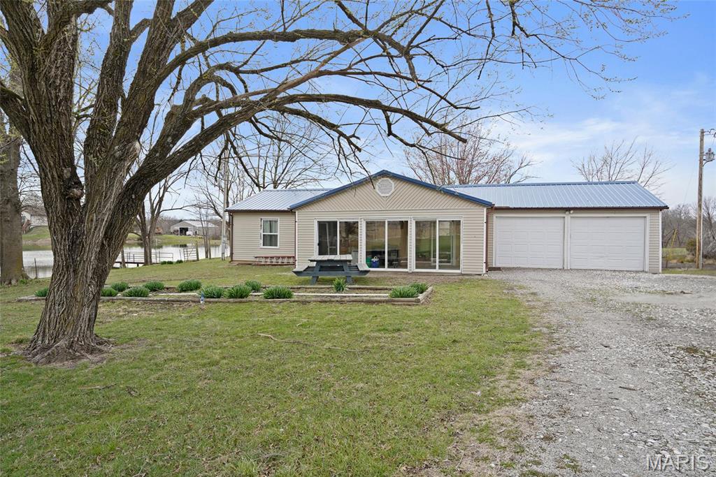 23425 North Everett Carr Road Clark, MO 65243 - Photo 4 of 35
