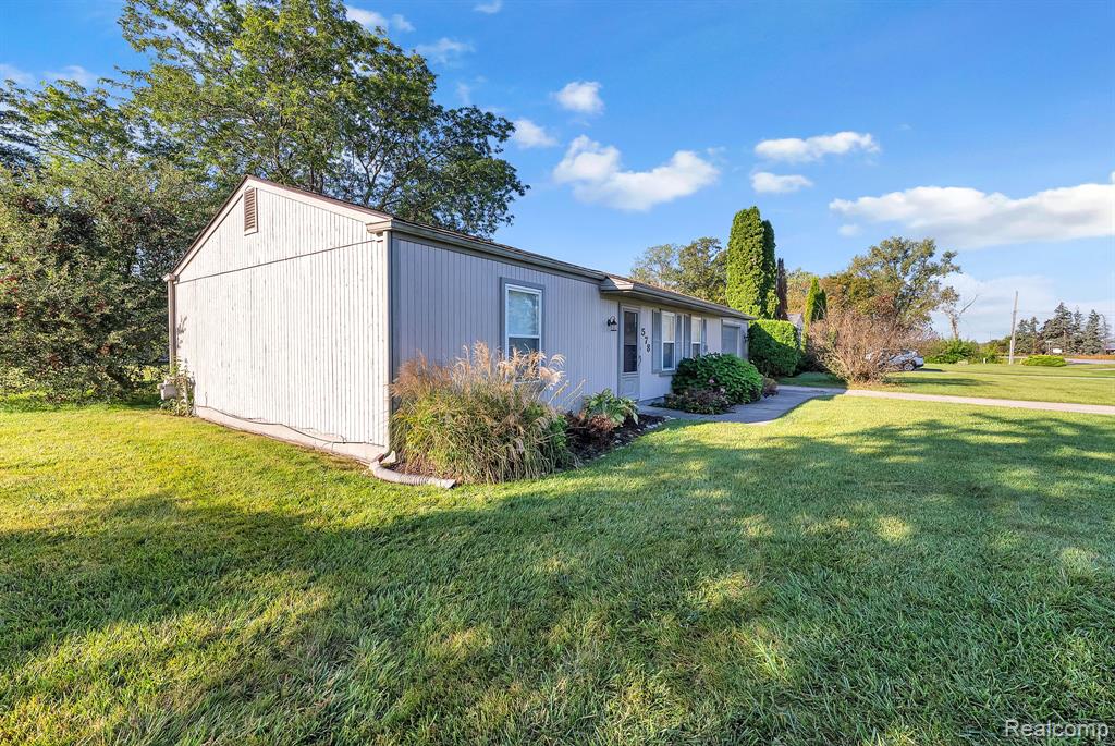 578 Newport Road Carleton, MI 48117 - Photo 29 of 38