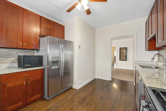 $2,100 | 3617 North Sawyer Avenue, Unit 1, Chicago, IL 60618