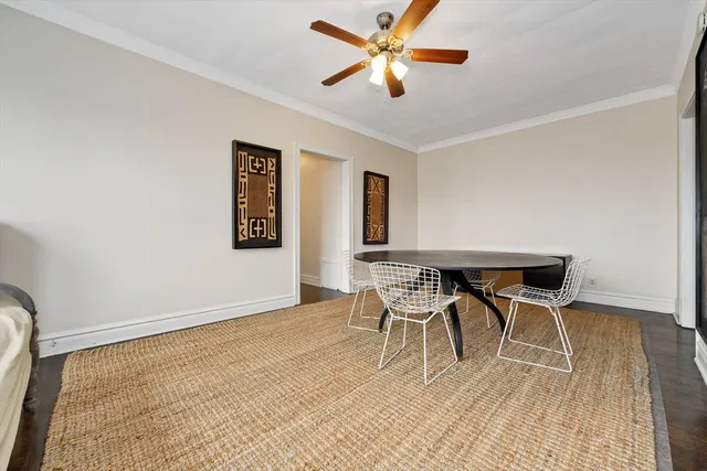 $2,100 | 3617 North Sawyer Avenue, Unit 1, Chicago, IL 60618