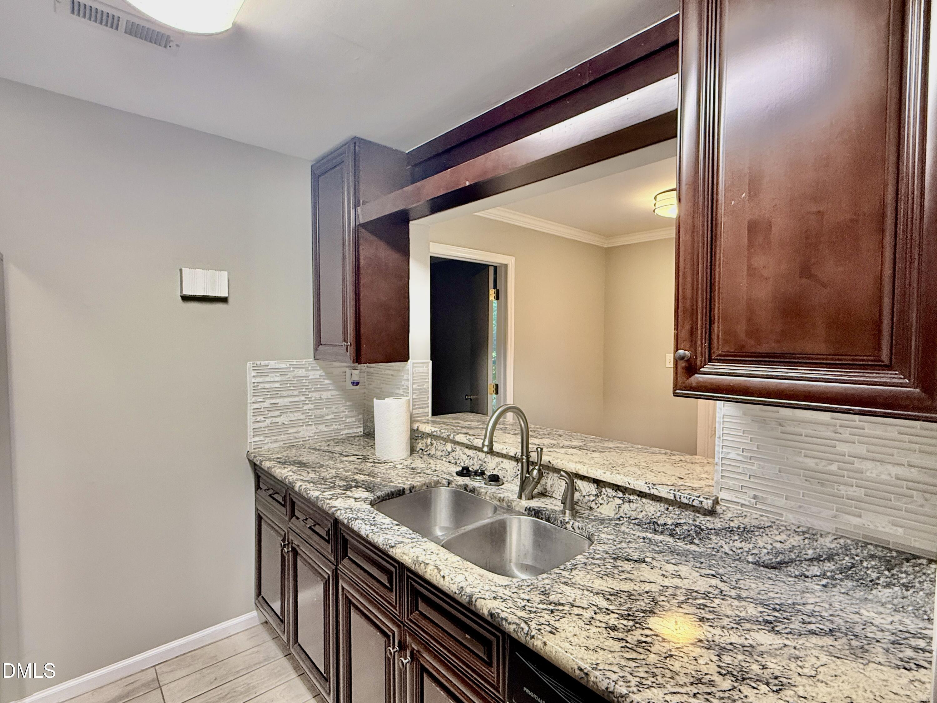 3619 Mill Run Raleigh, NC 27612 - Photo 11 of 23